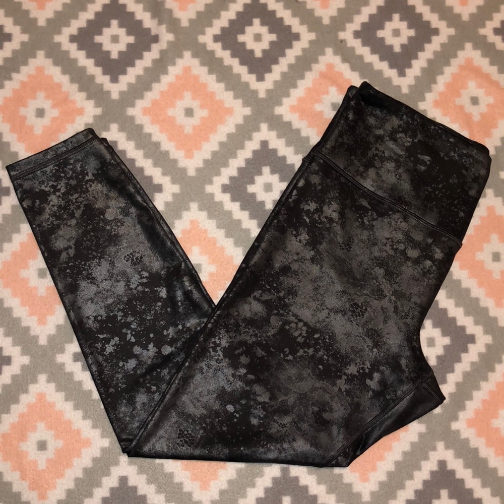 Athleta “Elation Misty Lace Tight” Leggings Size L